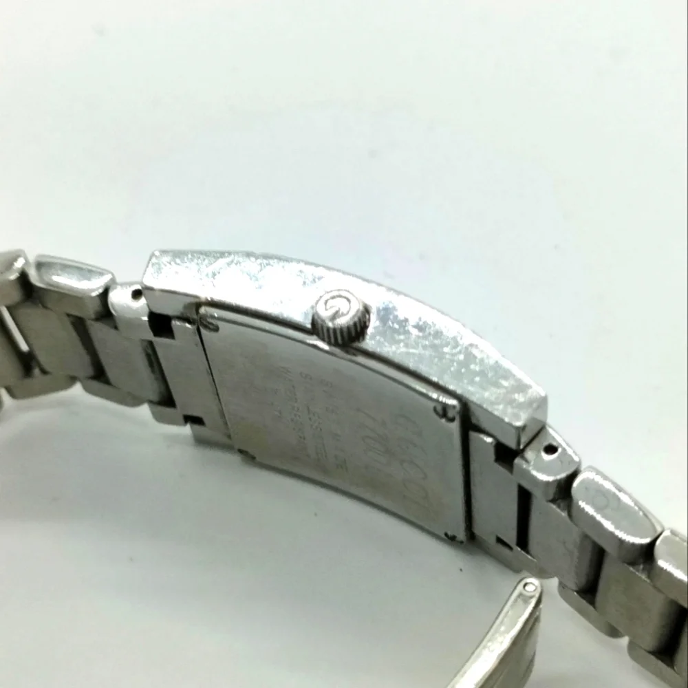 Gucci Watch  7700L 23mm Women's Black X Silver